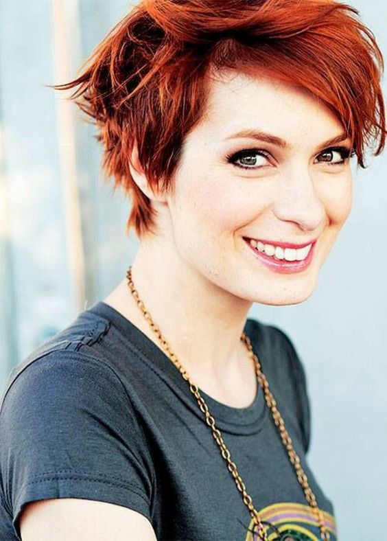 Cheveux courts couleur ideale 44 Valentin Coiffeur Coloriste cheveux-courts-couleur-ideale-44-valentin-coiffeur-coloriste